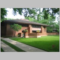 Arthur B. Heurtley House, Oak Park, Illinois. 1902, photo IvoShandor, Wikipedia.jpg